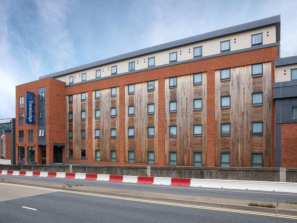 Travelodge High Wycombe Central Exterior photo