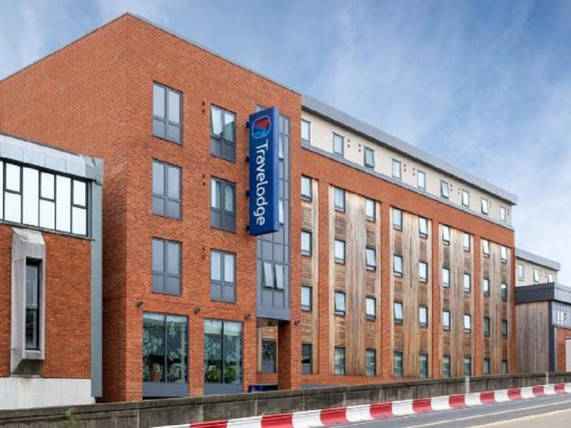 Travelodge High Wycombe Central Exterior photo